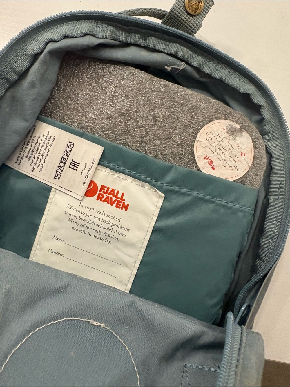 Fjallraven Kånken Mini Backpack in Dusty Teal - Picture 3 of 3